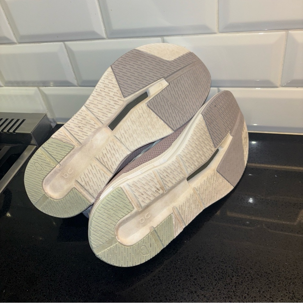 On cloud Cloudeasy Sneaker in Heron & Aloe Size 9 women’s - Picture 7 of 7
